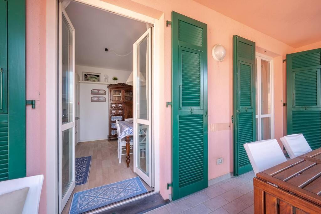 Seaview Cavi B. 100Mt Dal Mare Lavagna Exterior foto